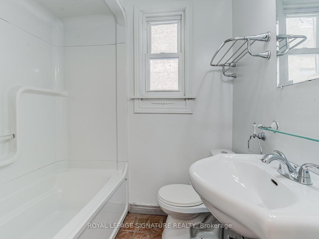 









297


Kennedy

Road,
Toronto,




ON
M1N 3P6

