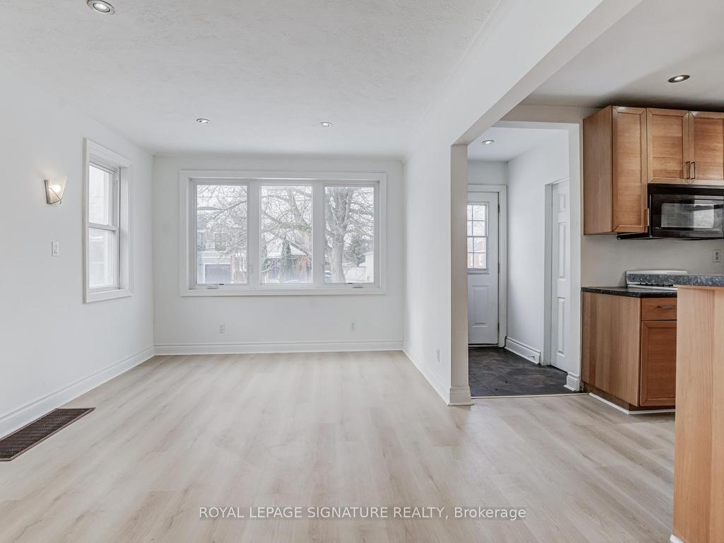 









297


Kennedy

Road,
Toronto,




ON
M1N 3P6

