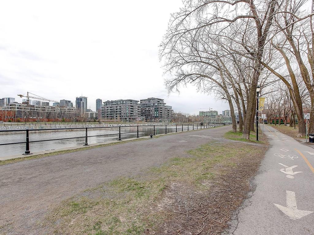 









2175


Rue St-Patrick

, 514,
Montréal (Le Sud-Ouest),




QC
H3K1B4

