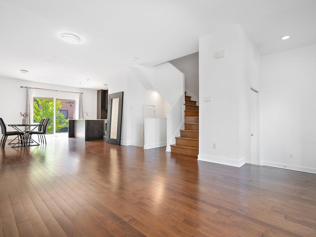 









7654Z


Rue Bouvier

,
Montréal (LaSalle),




QC
H8N0G7

