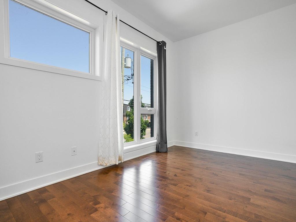 









7654Z


Rue Bouvier

,
Montréal (LaSalle),




QC
H8N0G7

