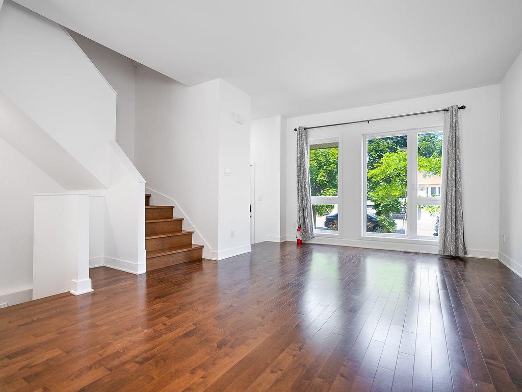 









7654Z


Rue Bouvier

,
Montréal (LaSalle),




QC
H8N0G7

