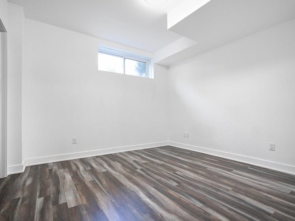 









7654Z


Rue Bouvier

,
Montréal (LaSalle),




QC
H8N0G7

