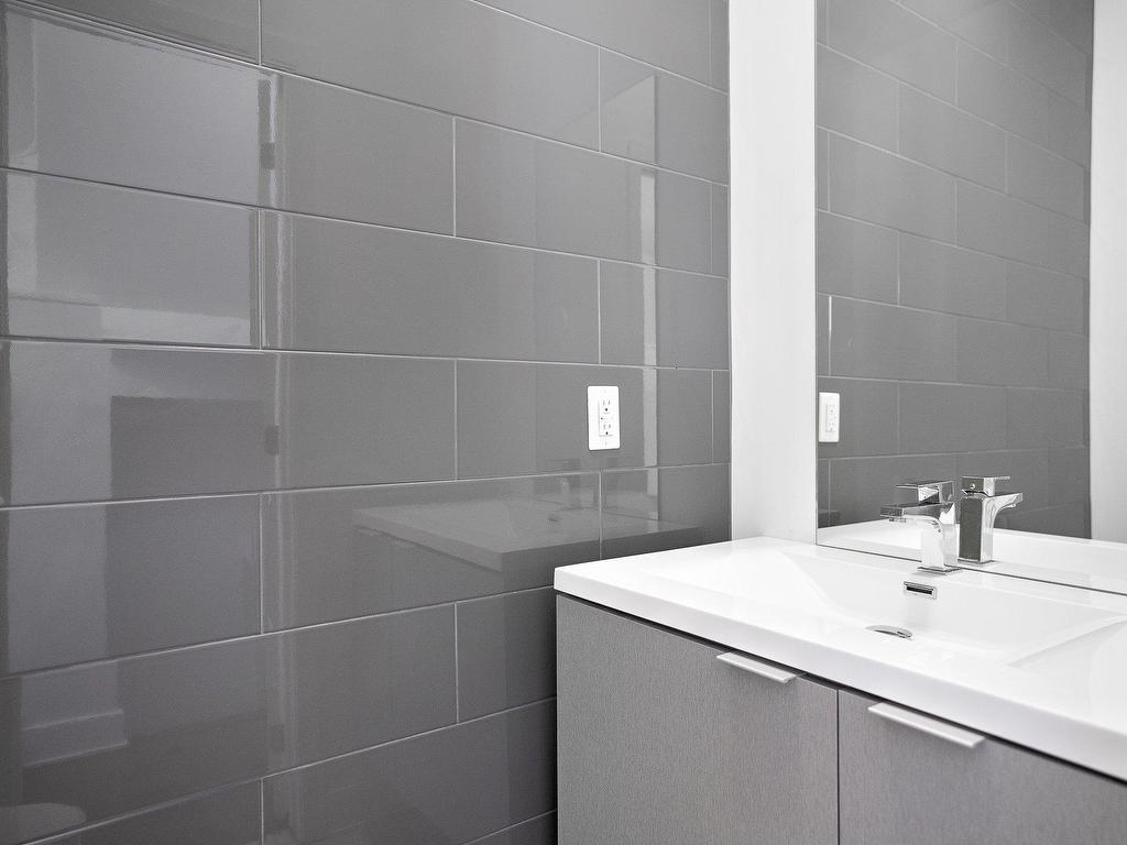 









7654Z


Rue Bouvier

,
Montréal (LaSalle),




QC
H8N0G7

