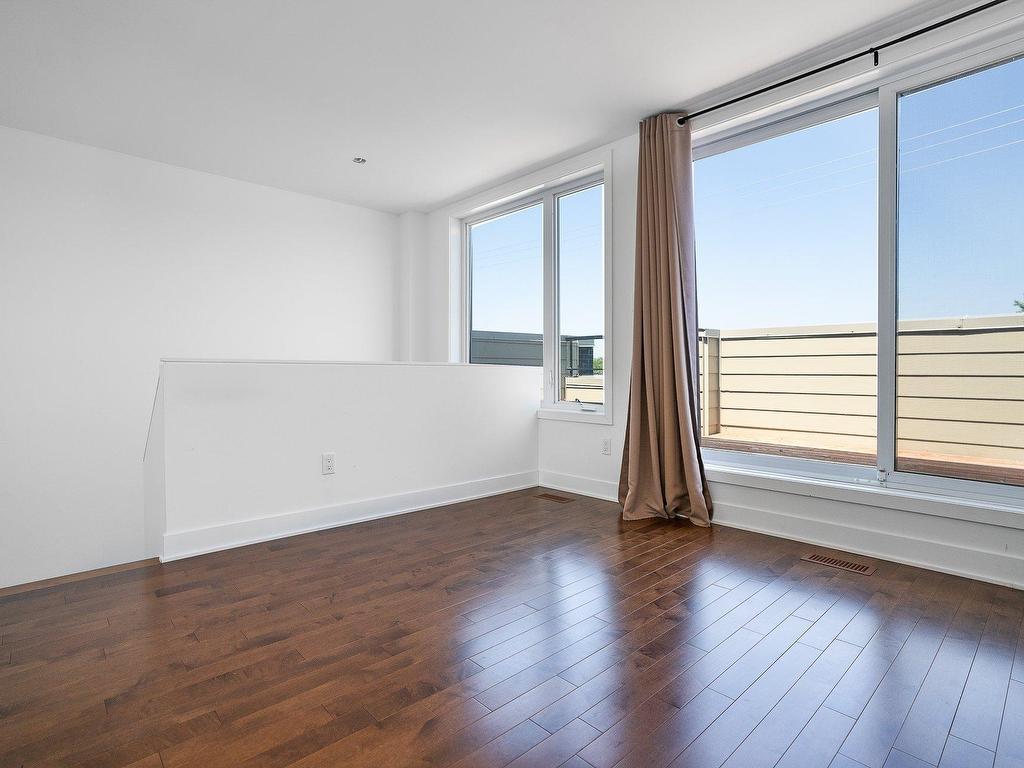 









7654Z


Rue Bouvier

,
Montréal (LaSalle),




QC
H8N0G7

