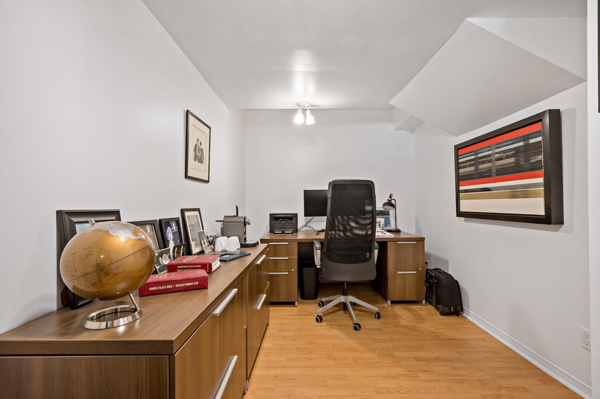 









22


Rue des Ardoises

,
Sainte-Agathe-des-Monts,




QC
J8C3N2

