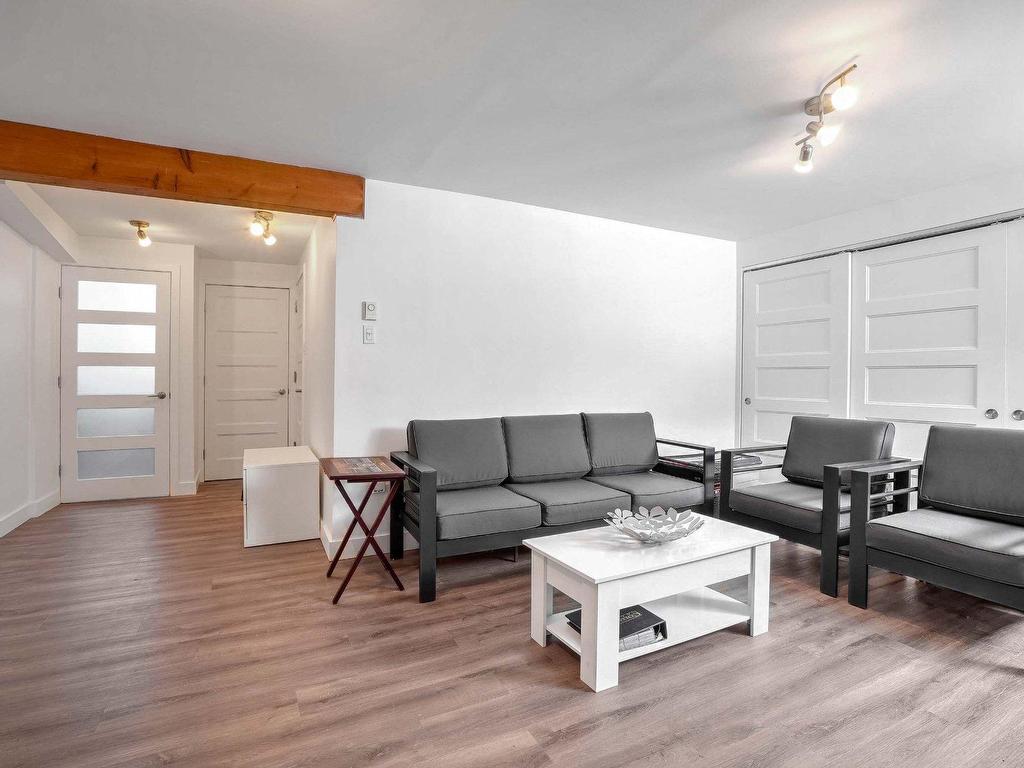 









440


Rue St-Saens O.

,
Laval (Auteuil),




QC
H7H2V7

