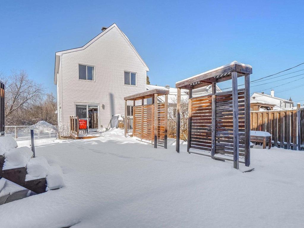 









440


Rue St-Saens O.

,
Laval (Auteuil),




QC
H7H2V7

