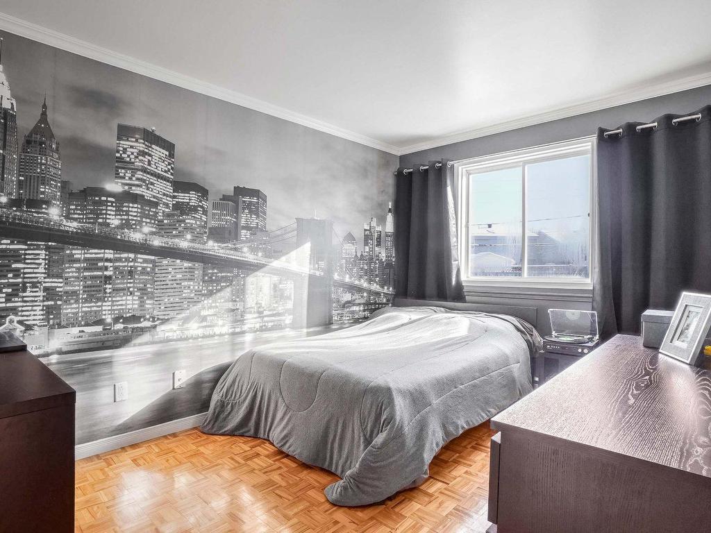 









440


Rue St-Saens O.

,
Laval (Auteuil),




QC
H7H2V7

