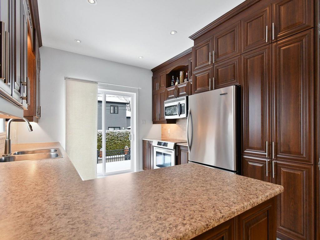 









30


Rue Paul-Albert

,
Blainville,




QC
J7C0T5

