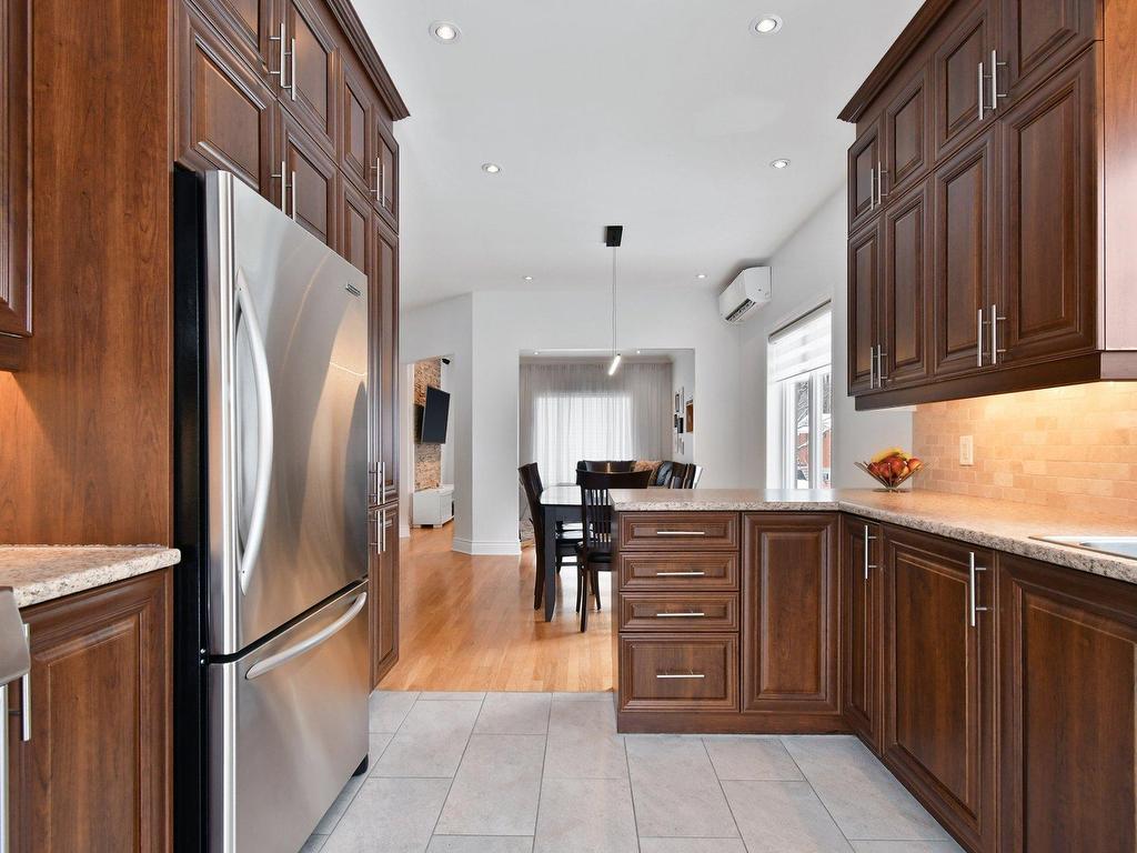 









30


Rue Paul-Albert

,
Blainville,




QC
J7C0T5

