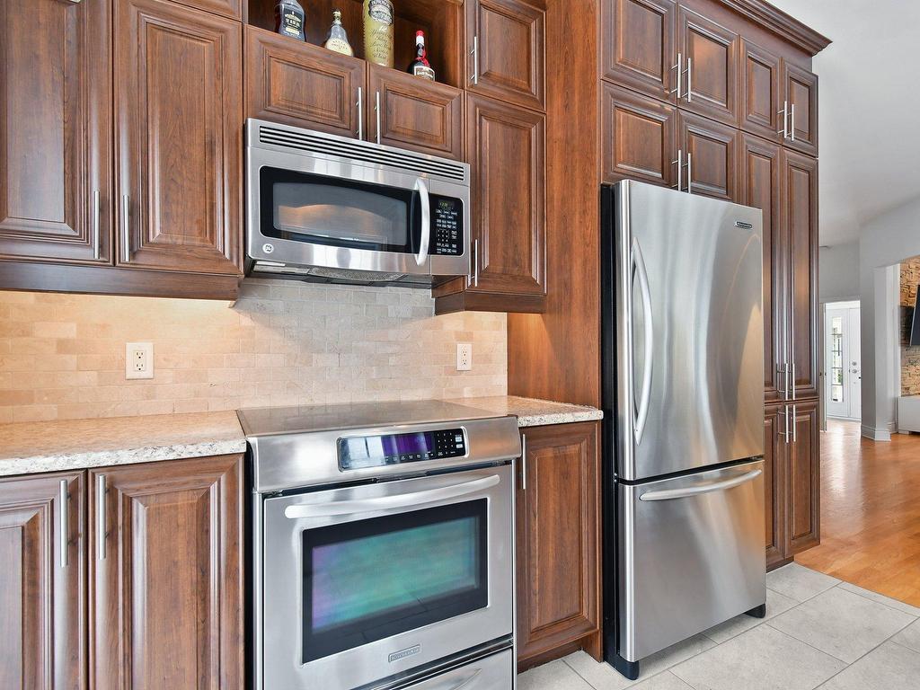 









30


Rue Paul-Albert

,
Blainville,




QC
J7C0T5

