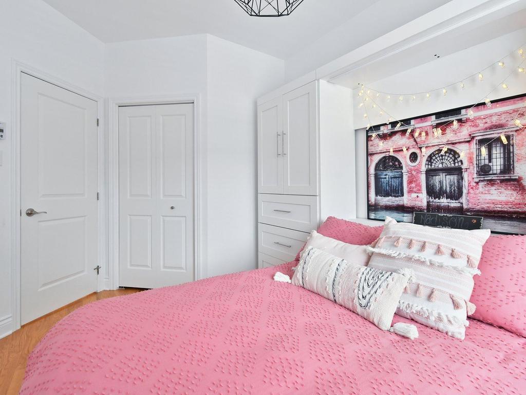 









30


Rue Paul-Albert

,
Blainville,




QC
J7C0T5

