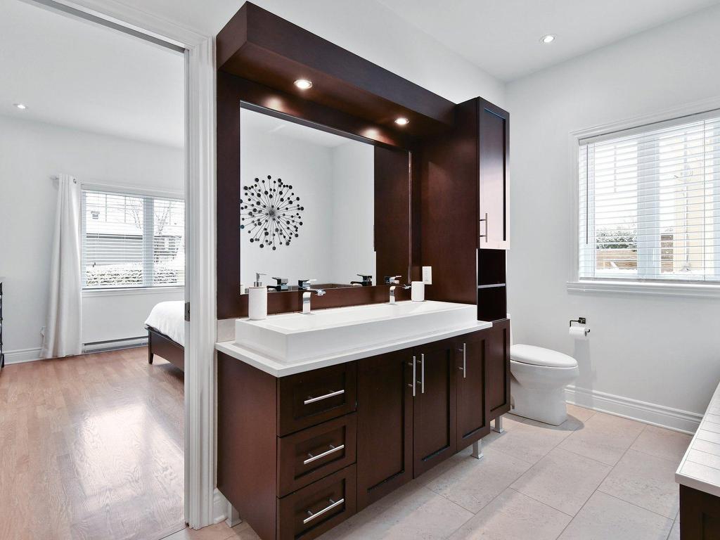 









30


Rue Paul-Albert

,
Blainville,




QC
J7C0T5

