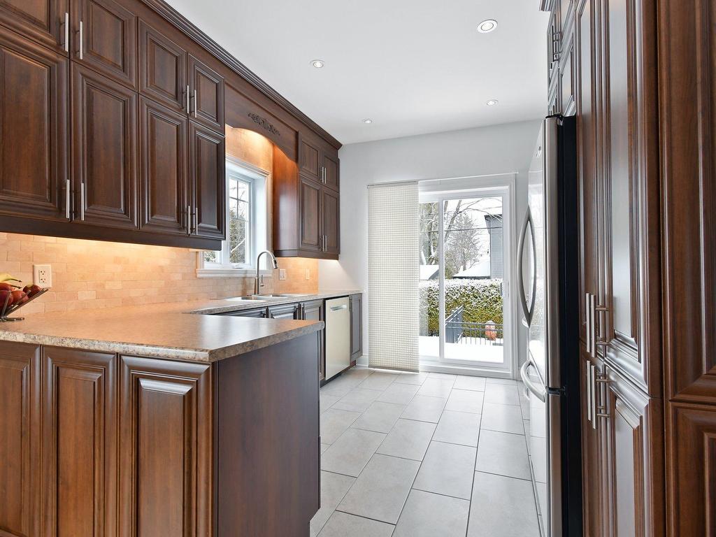 









30


Rue Paul-Albert

,
Blainville,




QC
J7C0T5

