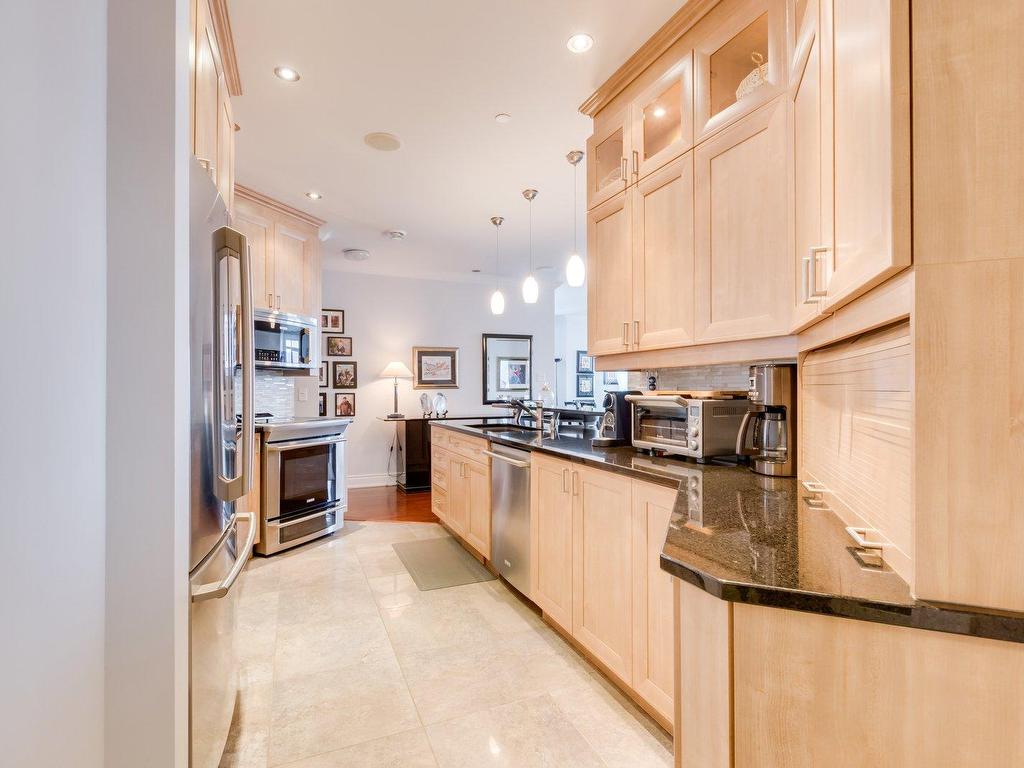









224


Boul. Alexandre-Taché

, 607,
Gatineau (Hull),




QC
J9A0B8

