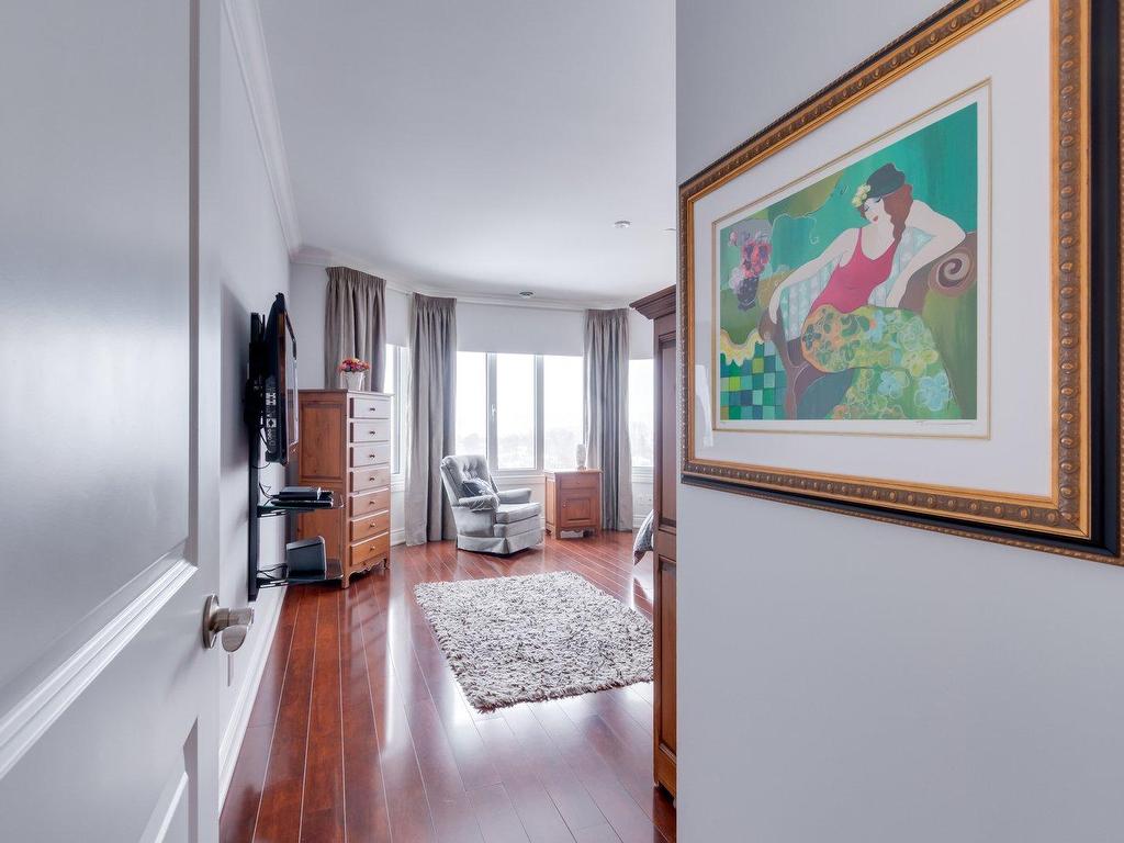 









224


Boul. Alexandre-Taché

, 607,
Gatineau (Hull),




QC
J9A0B8

