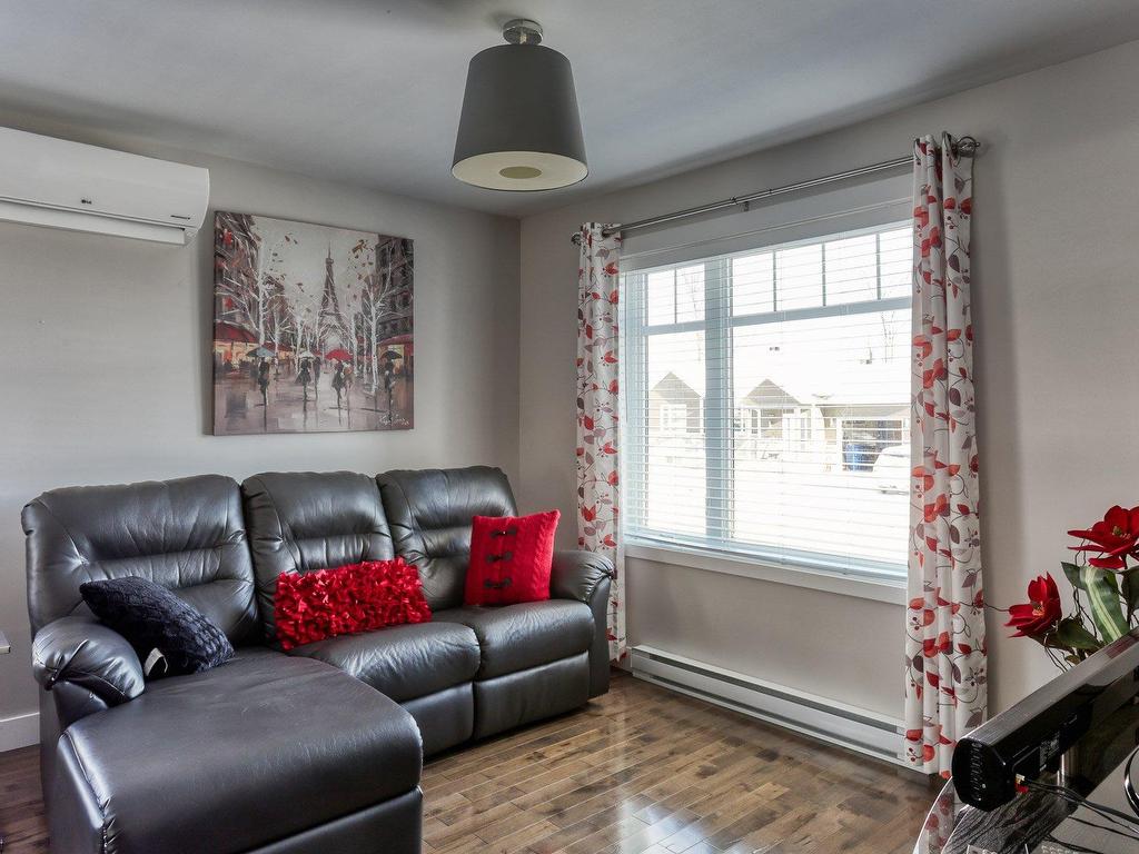 









4205


Rue Ovila-Demontigny

,
Shawinigan,




QC
G9P5A7

