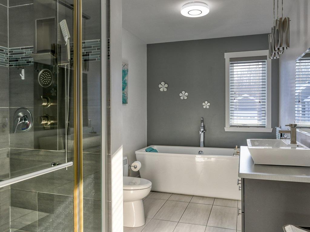 









4205


Rue Ovila-Demontigny

,
Shawinigan,




QC
G9P5A7

