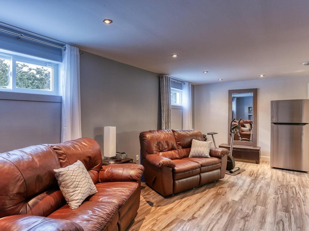 









4205


Rue Ovila-Demontigny

,
Shawinigan,




QC
G9P5A7

