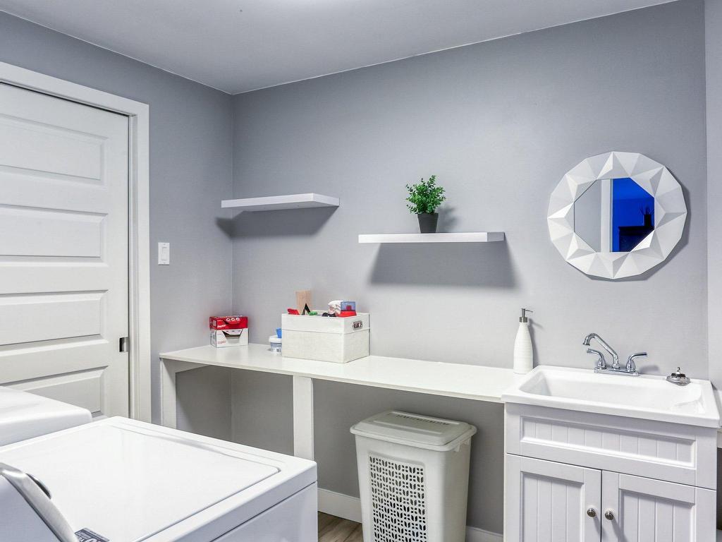 









4205


Rue Ovila-Demontigny

,
Shawinigan,




QC
G9P5A7

