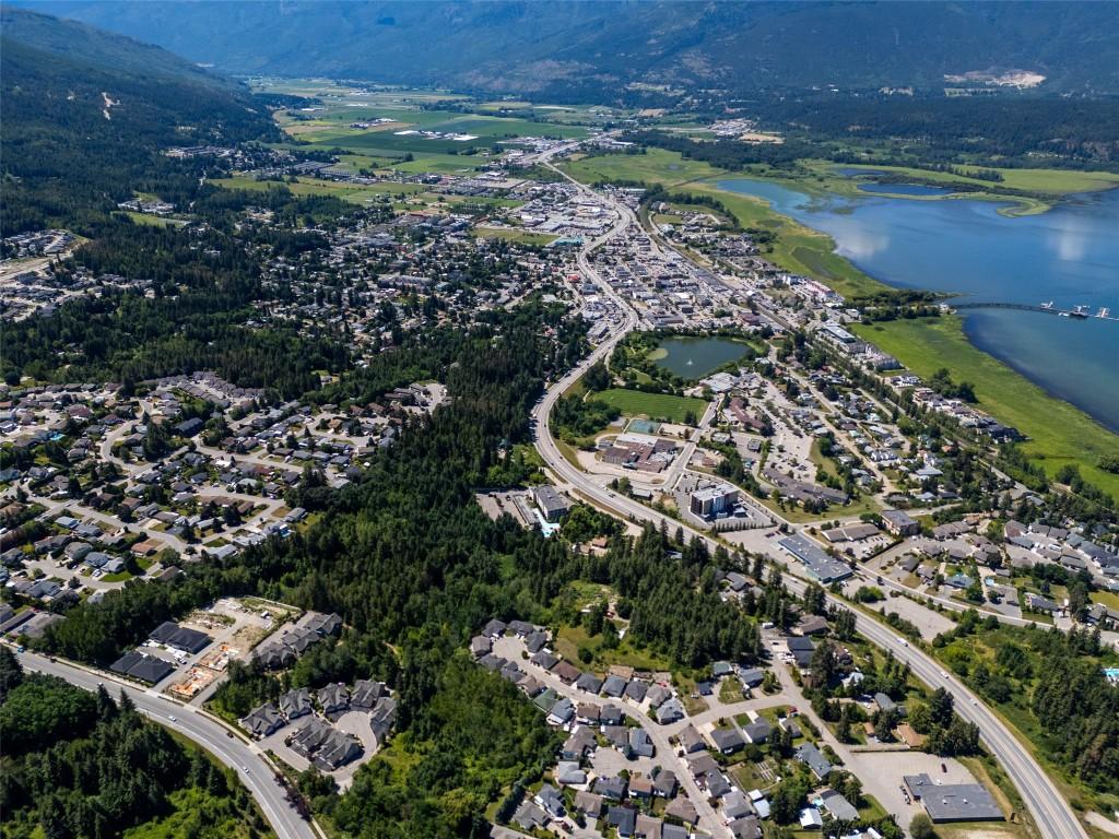 









1470


Trans Canada

Highway,
Salmon Arm,







BC
V1E 2S6

