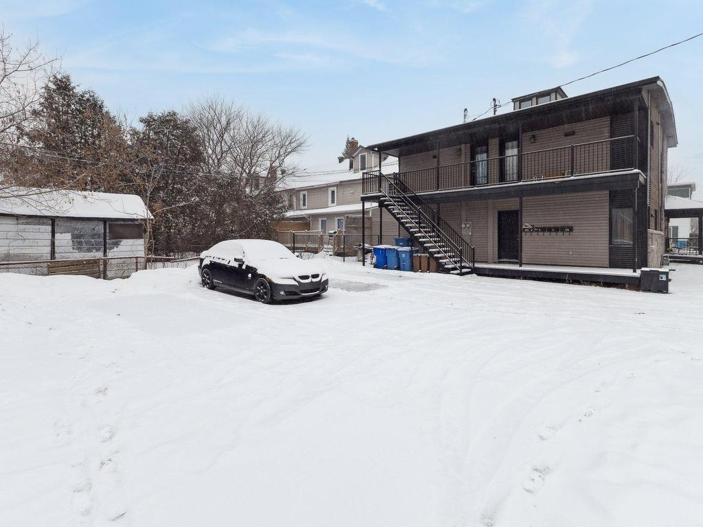









215


Rue Main

,
Gatineau (Gatineau),




QC
J8V3V1

