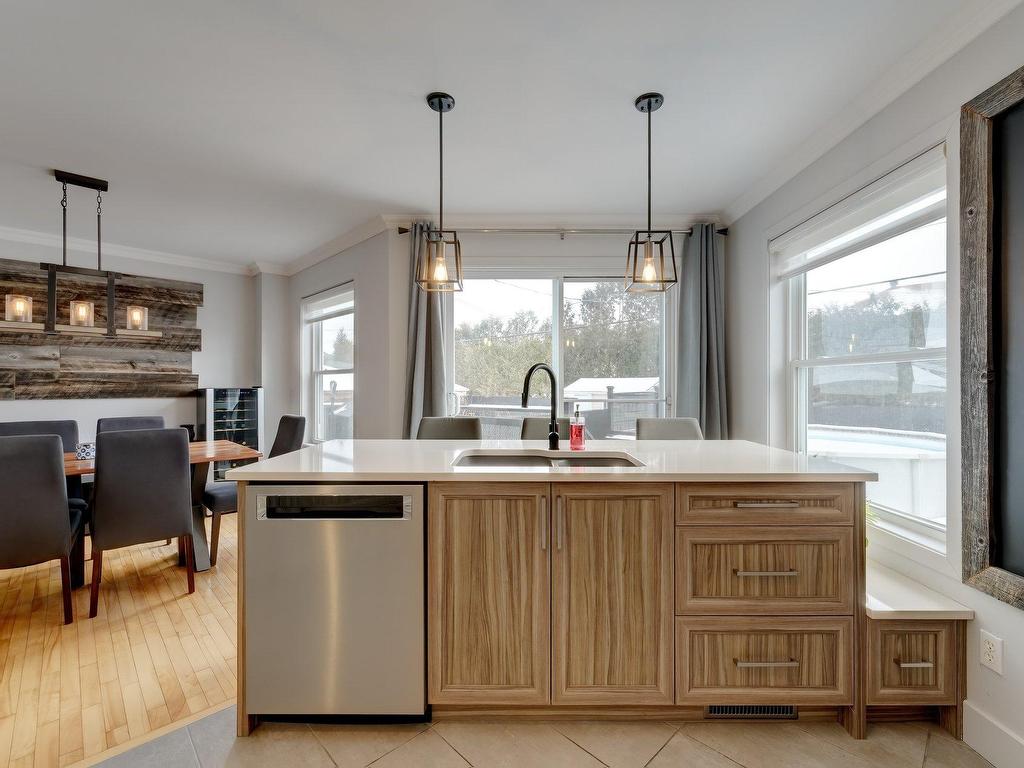 









26


Rue de l'Aubépine

,
Saint-Constant,




QC
J5A2S9

