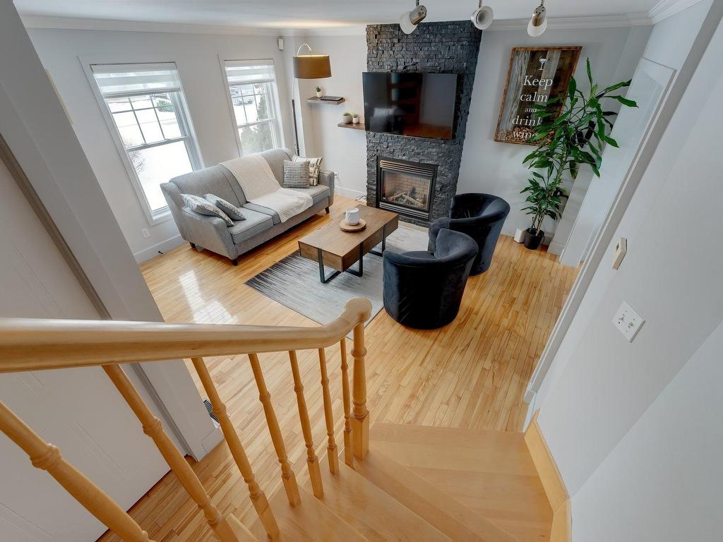 









26


Rue de l'Aubépine

,
Saint-Constant,




QC
J5A2S9

