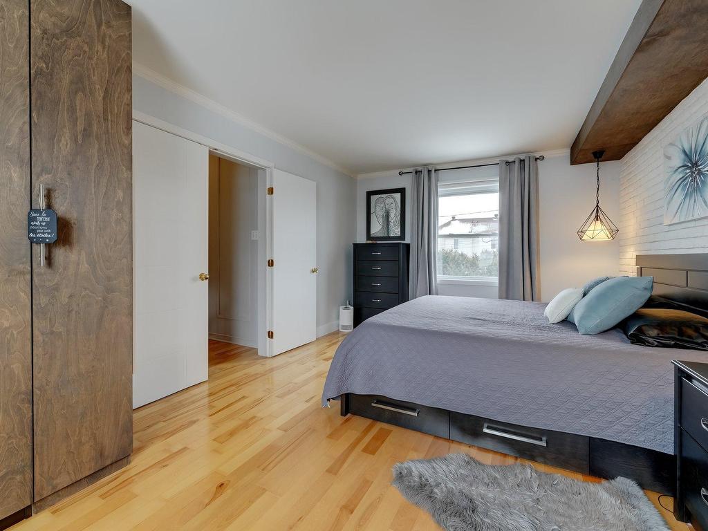 









26


Rue de l'Aubépine

,
Saint-Constant,




QC
J5A2S9

