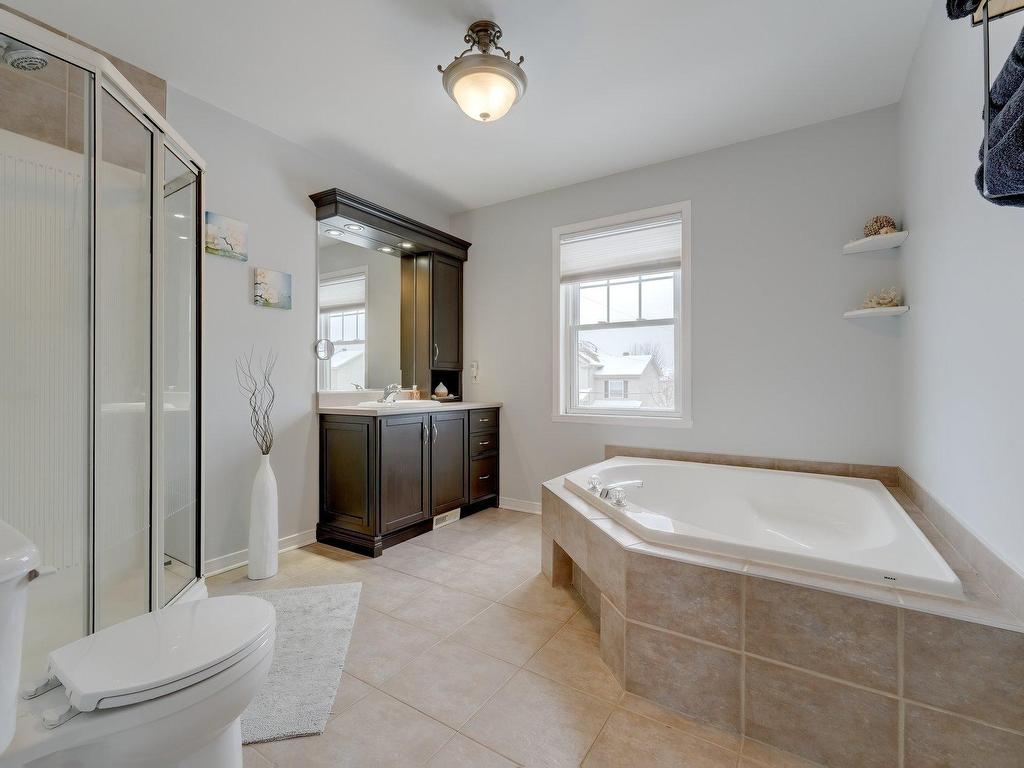 









26


Rue de l'Aubépine

,
Saint-Constant,




QC
J5A2S9


