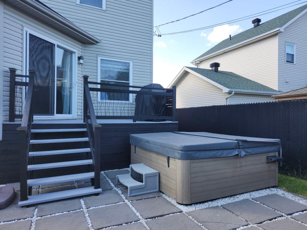 









26


Rue de l'Aubépine

,
Saint-Constant,




QC
J5A2S9

