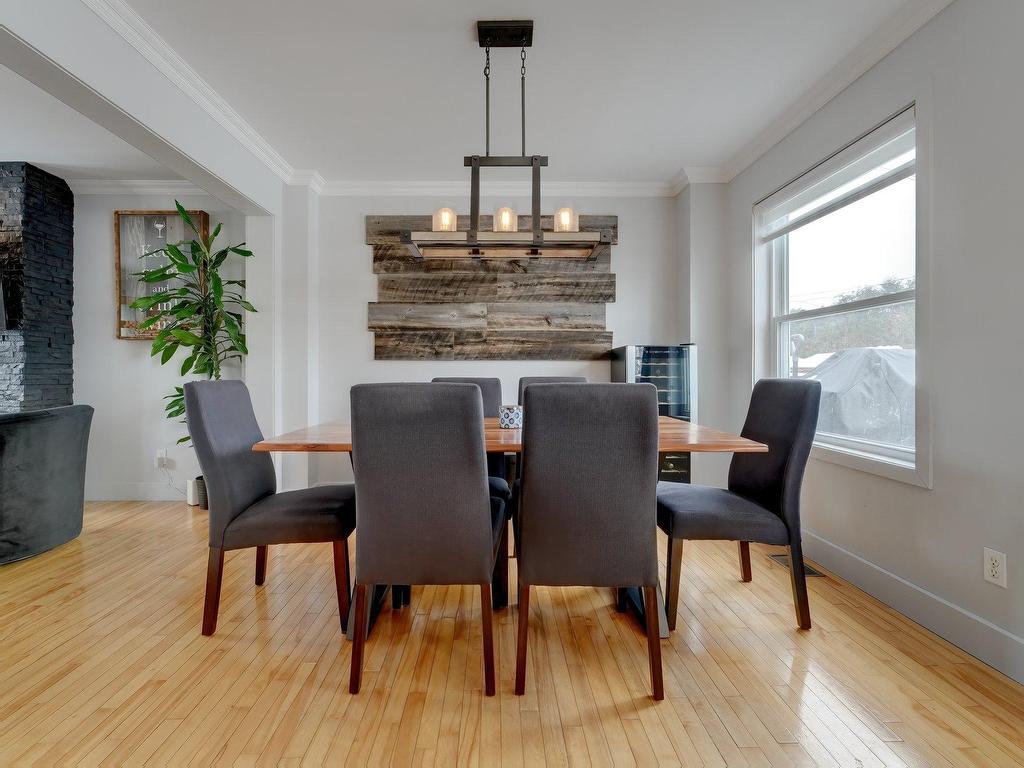 









26


Rue de l'Aubépine

,
Saint-Constant,




QC
J5A2S9

