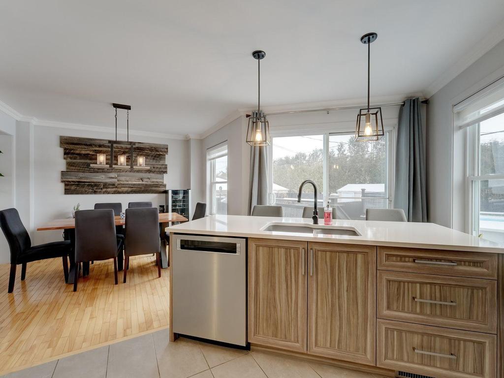 









26


Rue de l'Aubépine

,
Saint-Constant,




QC
J5A2S9

