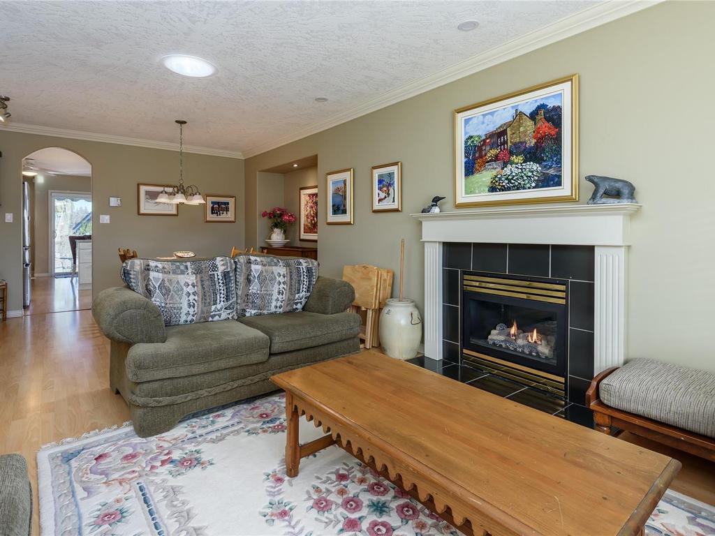 









2419


Lomond

Pl,
Courtenay,




BC
V9N 9J3

