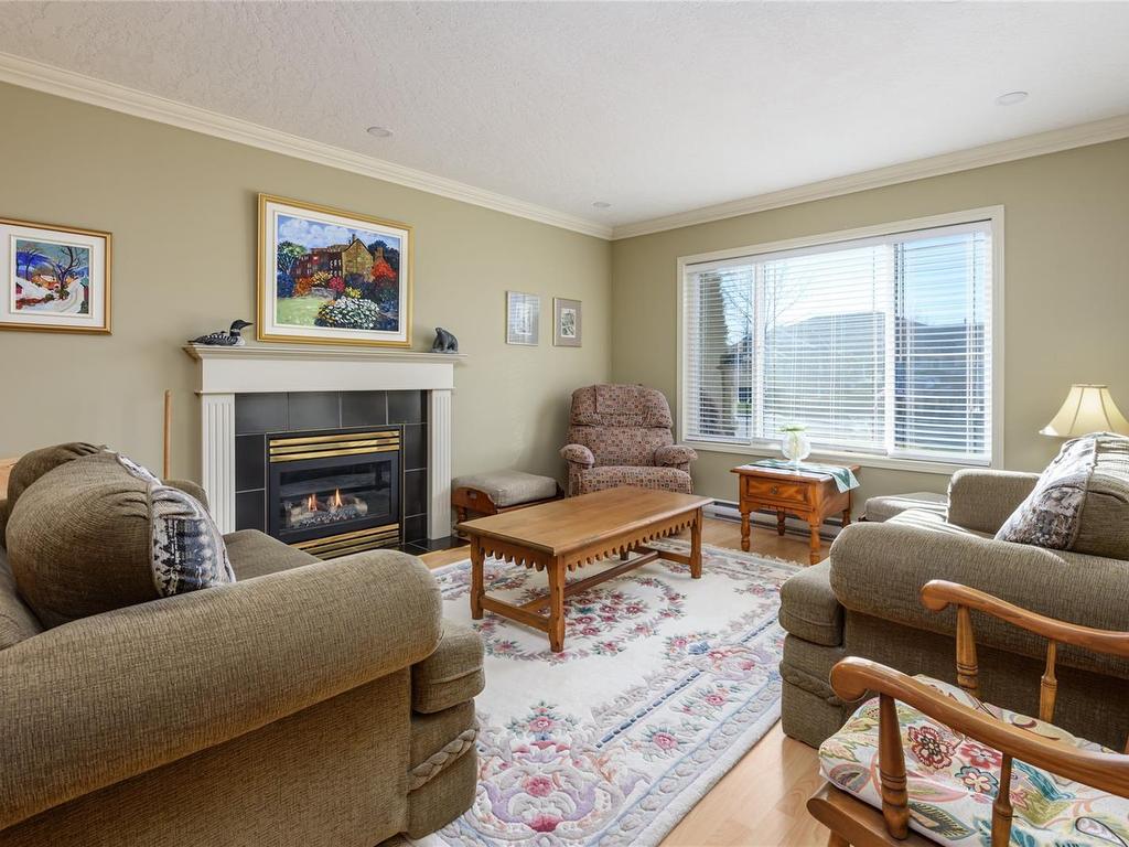 









2419


Lomond

Pl,
Courtenay,




BC
V9N 9J3

