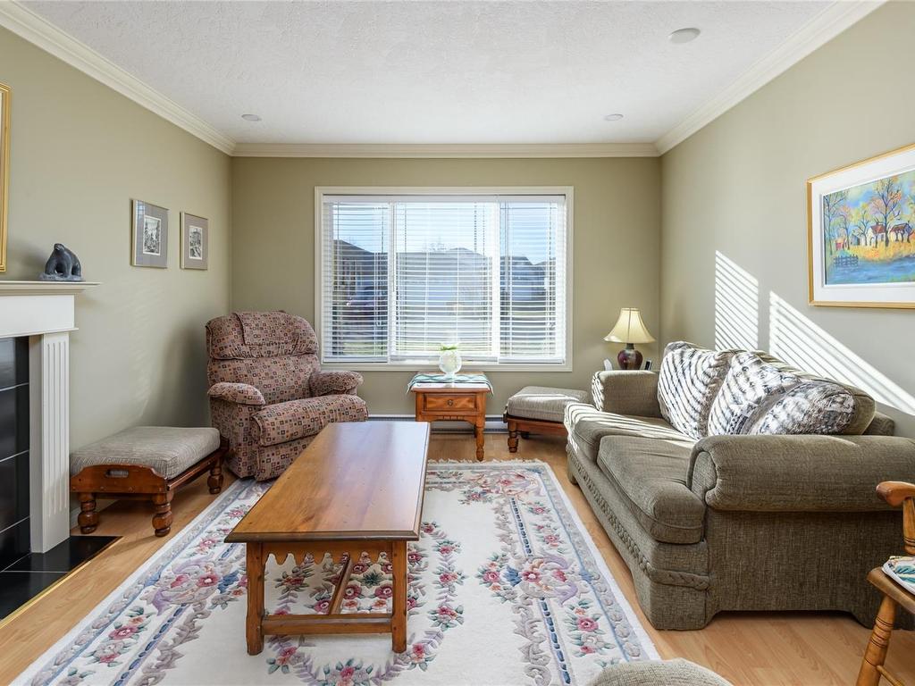 









2419


Lomond

Pl,
Courtenay,




BC
V9N 9J3

