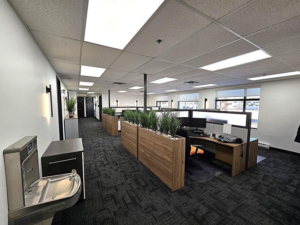 









2222


Boul. Dagenais O.

,
Laval (Sainte-Rose),




QC
H7L5Y2

