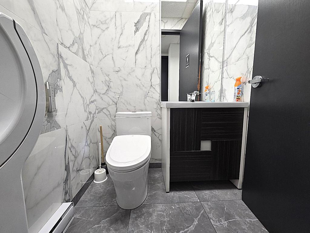 









2222


Boul. Dagenais O.

,
Laval (Sainte-Rose),




QC
H7L5Y2

