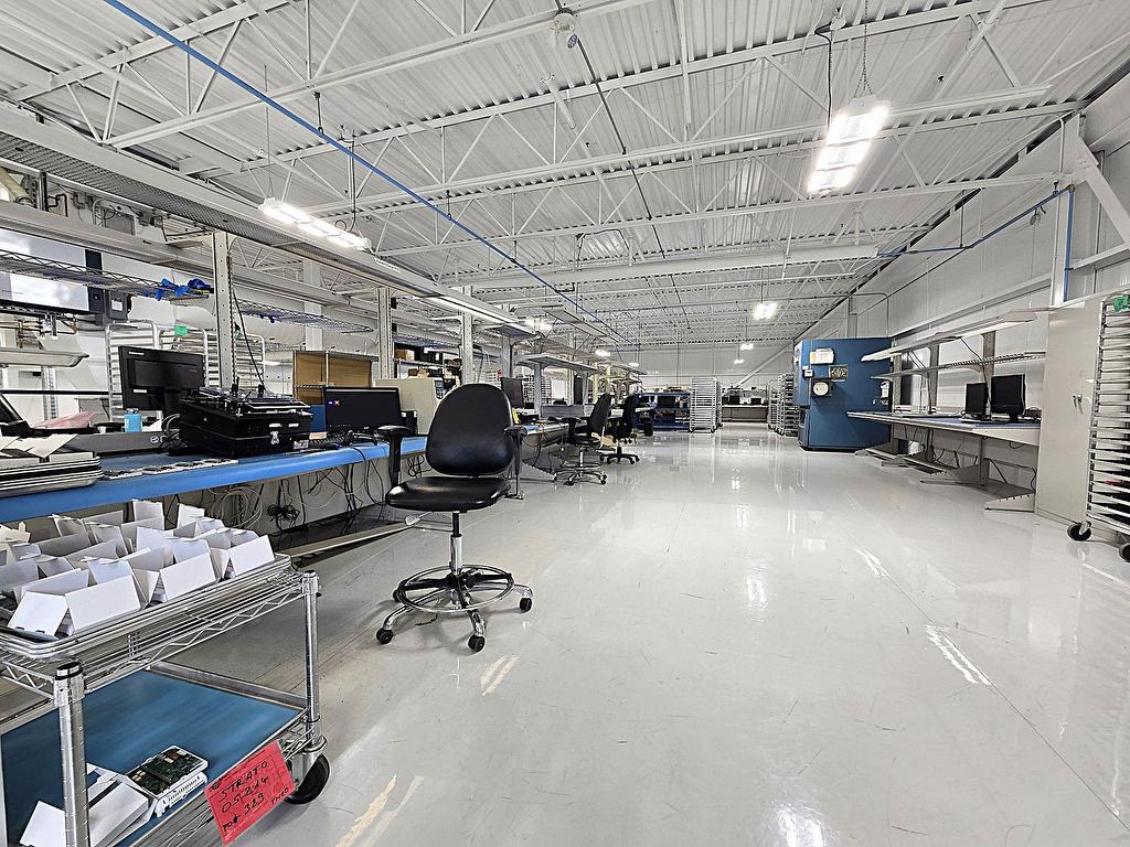 









2222


Boul. Dagenais O.

,
Laval (Sainte-Rose),




QC
H7L5Y2

