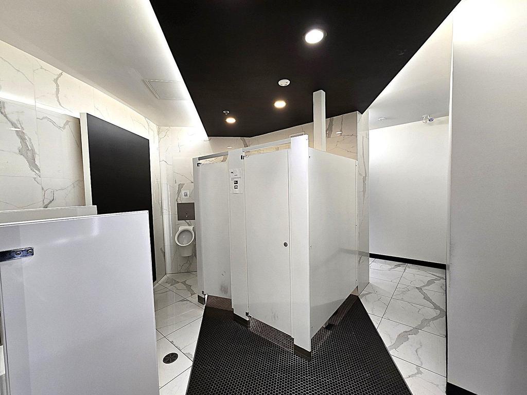 









2222


Boul. Dagenais O.

,
Laval (Sainte-Rose),




QC
H7L5Y2

