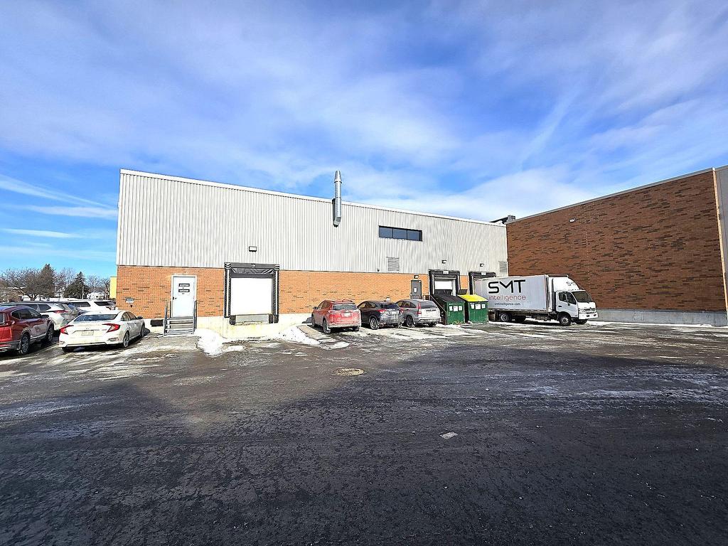 









2222


Boul. Dagenais O.

,
Laval (Sainte-Rose),




QC
H7L5Y2

