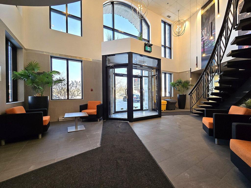 









2222


Boul. Dagenais O.

,
Laval (Sainte-Rose),




QC
H7L5Y2


