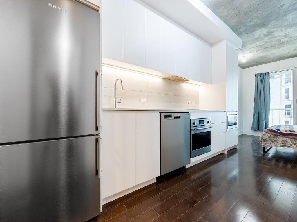 









2320


Rue Tupper

, 1112,
Montréal (Ville-Marie),




QC
H3H0B8

