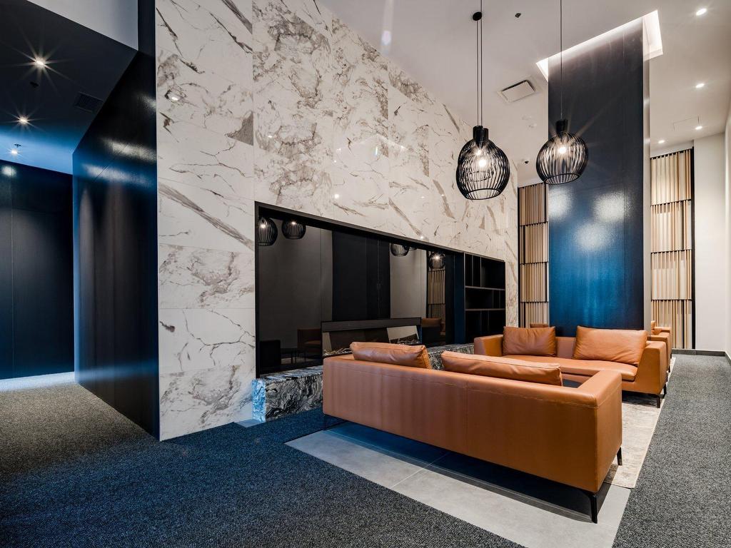 









2320


Rue Tupper

, 1112,
Montréal (Ville-Marie),




QC
H3H0B8

