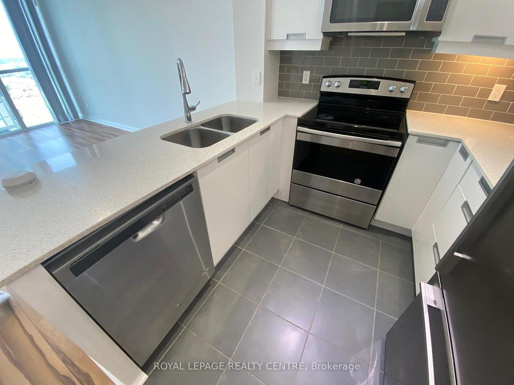 









55


Eglinton

Avenue West, 2108,
Mississauga,




ON
L5R 0E4

