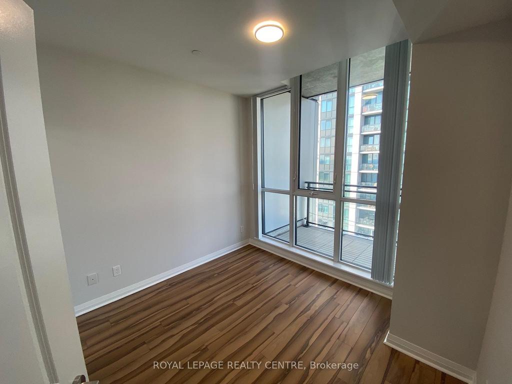 









55


Eglinton

Avenue West, 2108,
Mississauga,




ON
L5R 0E4

