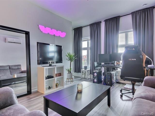 









9185


Rue Lennon

, 507,
Brossard,




QC
J4Y0R8

