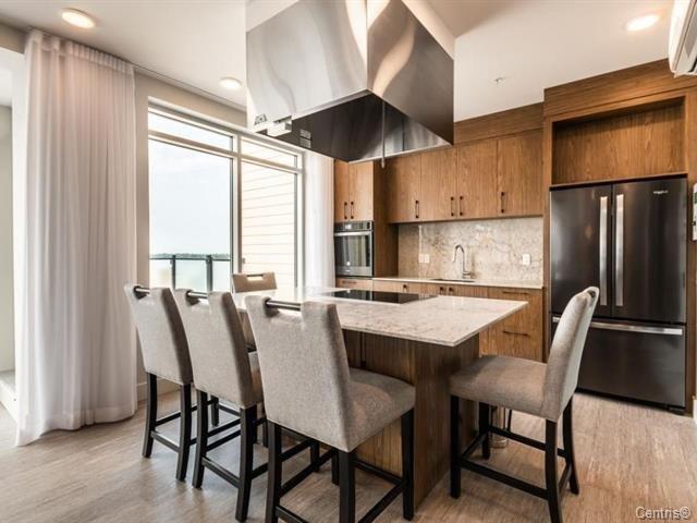 









9185


Rue Lennon

, 507,
Brossard,




QC
J4Y0R8

