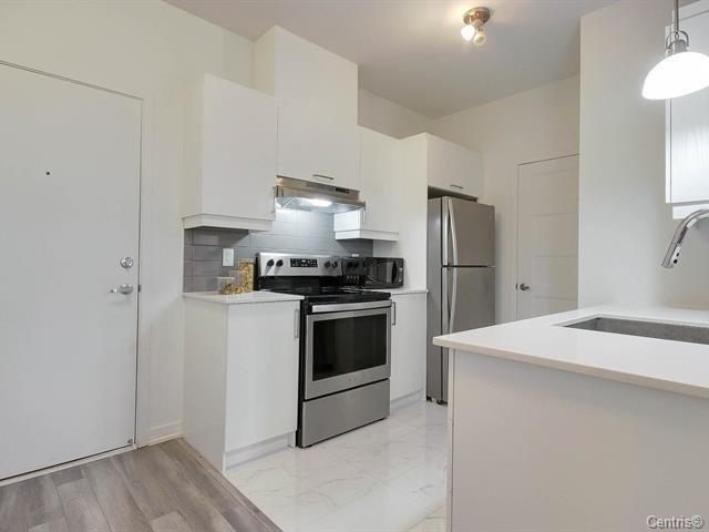 









9185


Rue Lennon

, 507,
Brossard,




QC
J4Y0R8

